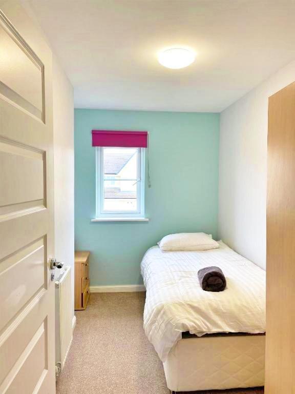 3 Bed House With Parking Near Airport Villa EDI Eksteriør billede